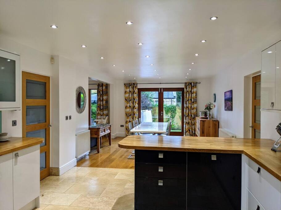 Detached 4 Bedroom Luxury Home 哈利法克斯 外观 照片